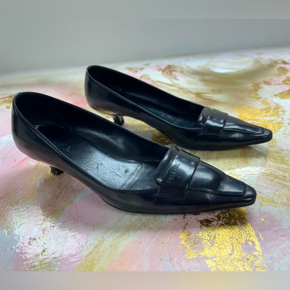 Prada vintage black leather pumps 36.5/ 6 - Picture 1 of 12